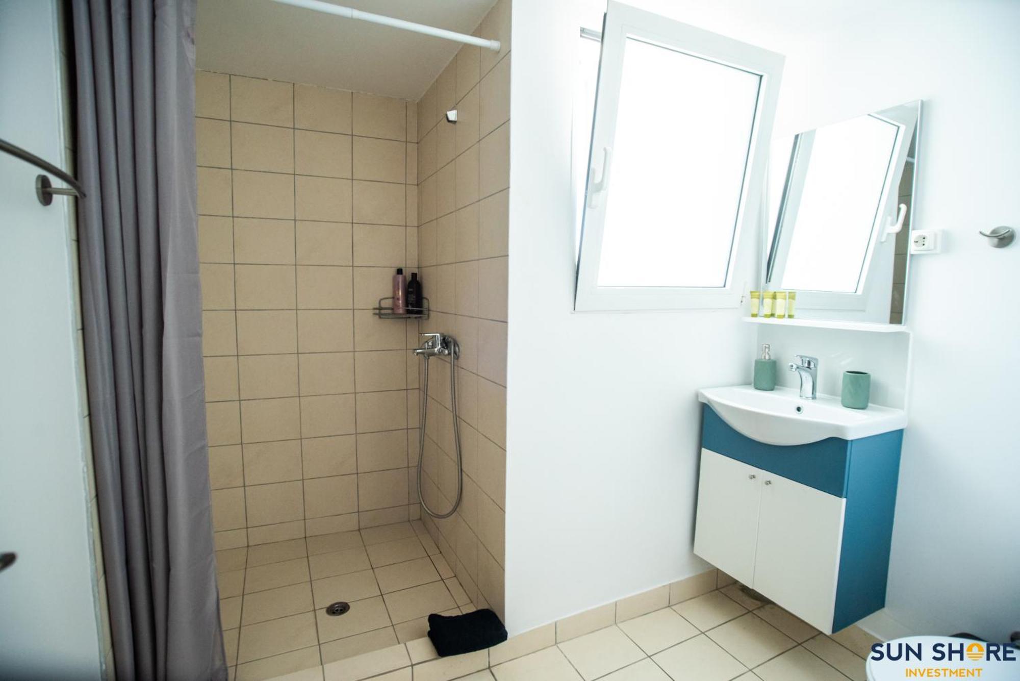 Explore Greece From Comfortable City Centre Apartment Chalkida Luaran gambar